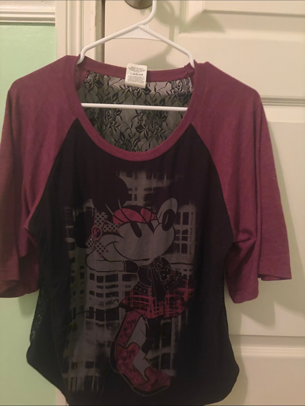 Women Minnie Mouse Graphic Raglan Top - Black & Plum